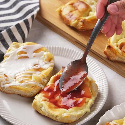 Recipe 'Easy Homemade Cream Cheese Danish Recipe'