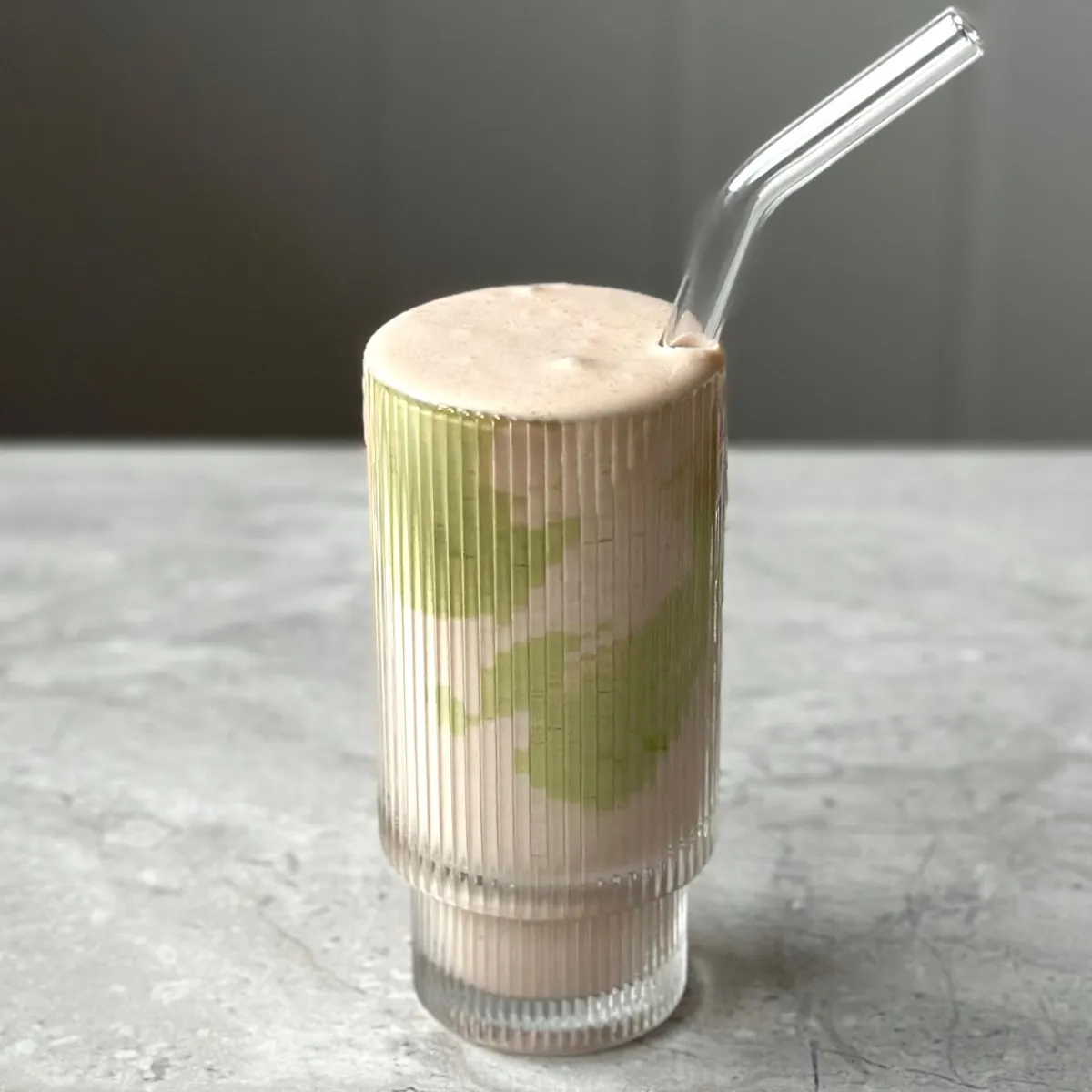 Strawberry Matcha Smoothie with Banana