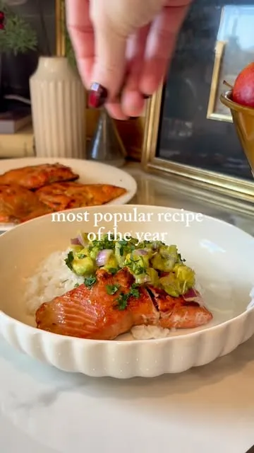 Sesame Salmon Bowls with Mango Salsa