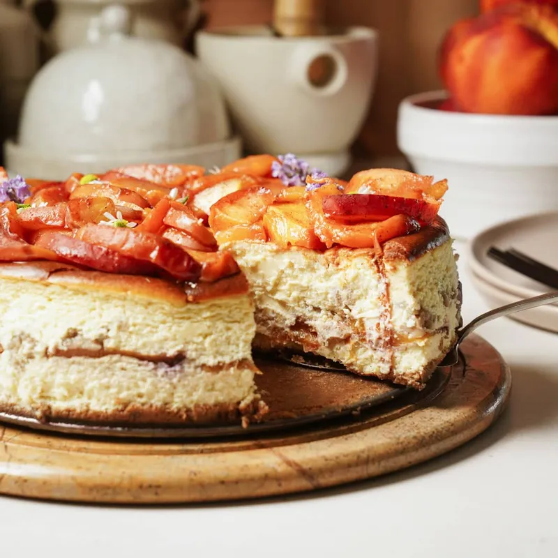Peach Cobbler Cheesecake 🍑
