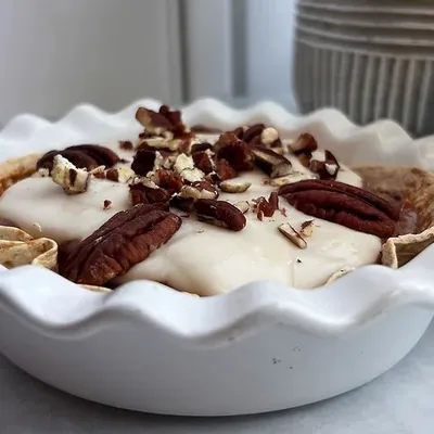 Recipe 'Chocolate Pecan Ice Cream Pie'