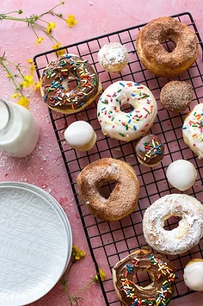 Easy Air Fryer Biscuit Donuts