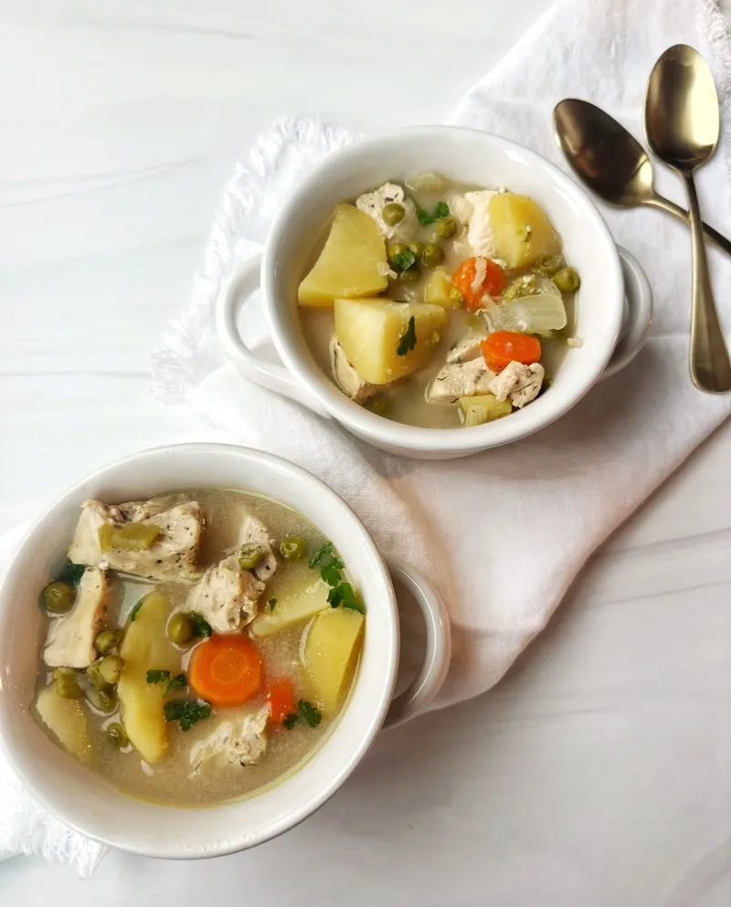Healthy Chicken Pot Pie Soup