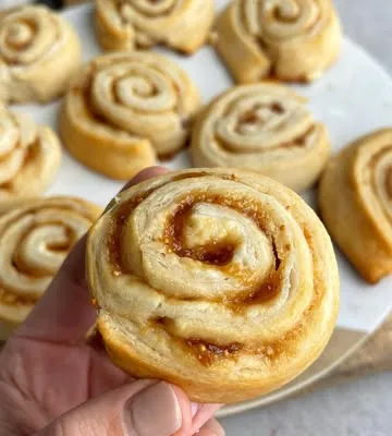 Recipe 'Fig & Goat Cheese Crescent Roll Ups'