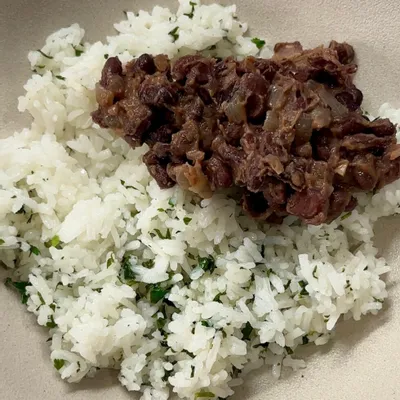 Recipe 'Chipotle Copycat Black Beans (Easy Canned Beans Recipe)'