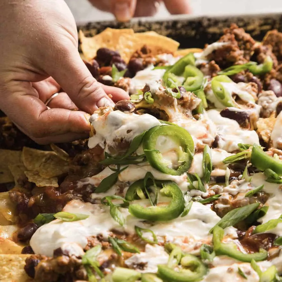 Easy Ground Beef Nachos Recipe