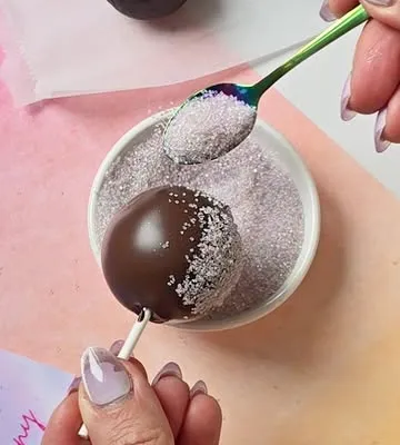 Recipe 'Graduation Cap Oreo CakePops'