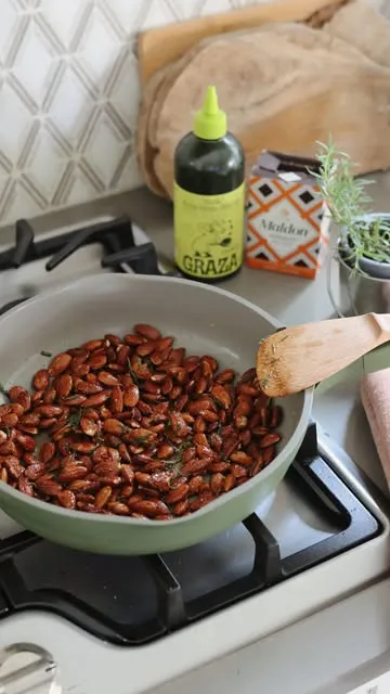 Rosemary Maple Almonds