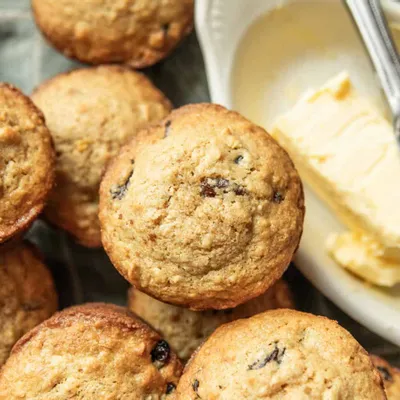 Recipe 'Whole Wheat Oatmeal Raisin Muffins'
