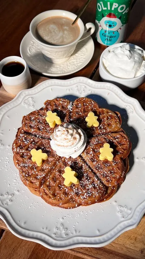 Gingerbread Waffles