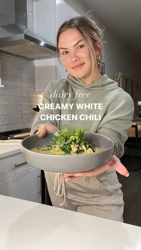 CREAMY WHITE CHICKEN CHILI