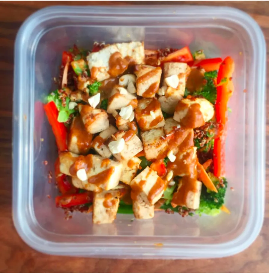 Peanut Stir Fry With Broccoli, Peppers And Quinoa (Nut-Free Option Available)