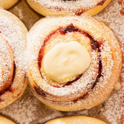 Recipe 'German Plum Rolls'