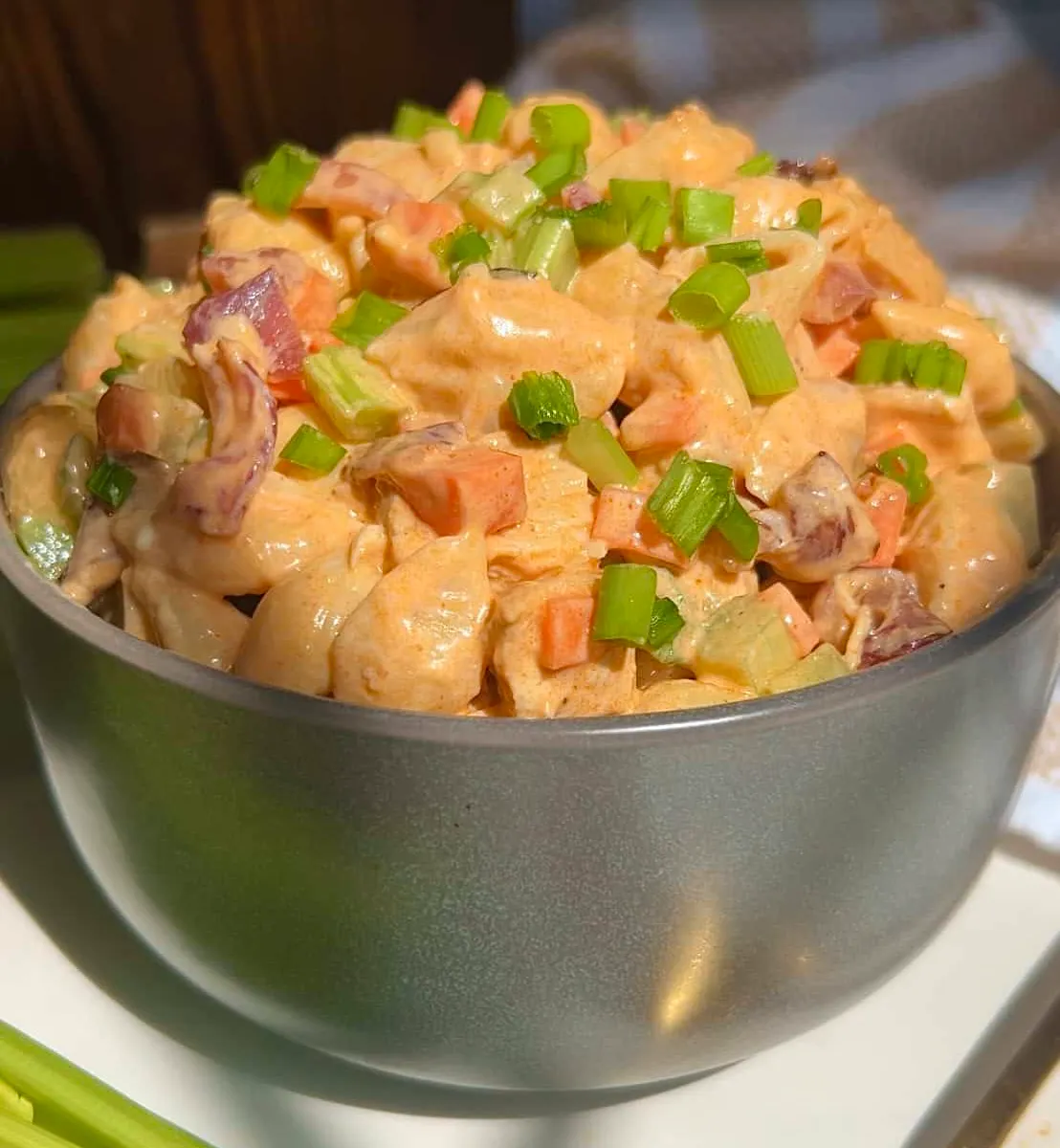 High‑Protein Buffalo Chicken Pasta Salad (Creamy, Easy, Meal‑Prep Friendly)