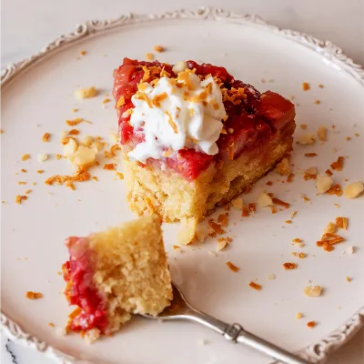 Recipe 'Raspberry White Chocolate Macadamia Nut Upside-Down Cake'