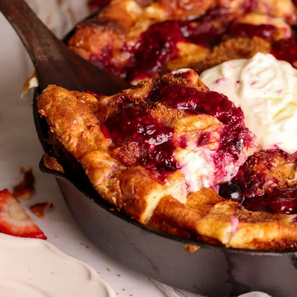 BAKED BERRY CHEESECAKE FRENCH TOAST