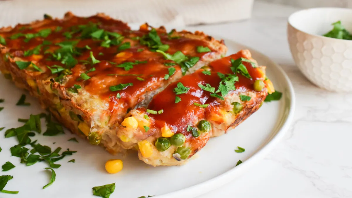 Healthy Turkey Meatloaf Recipe + Sweet &amp; Tangy Sauce