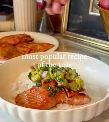 Recipe 'Sesame Salmon Bowls with Mango Salsa'
