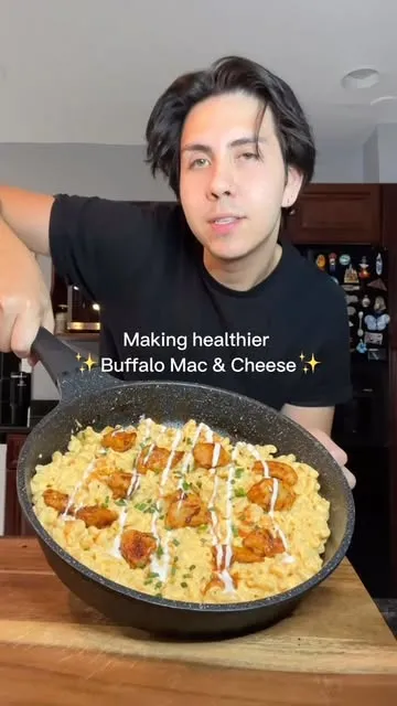 Buffalo Chicken with Healthy Cheese Sauce