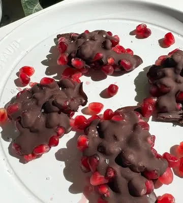 Recipe 'Chocolate Covered Pomegranate Seeds'