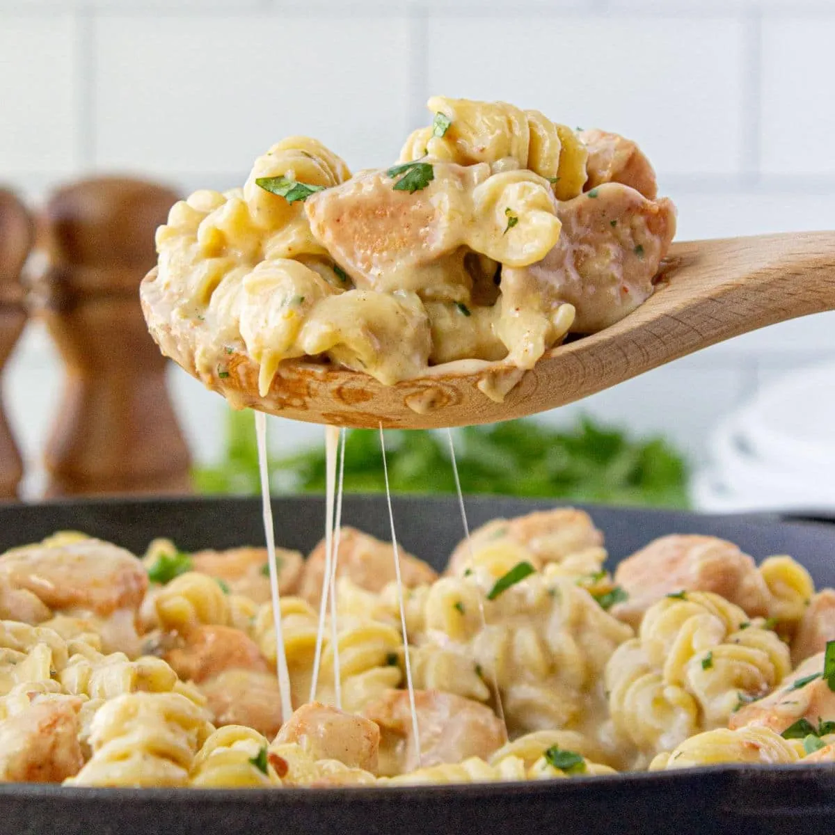 Spicy Chicken Mac and Cheese Recipe