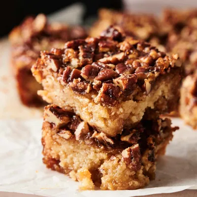 Recipe 'Air Fryer Pecan Pie Bars'