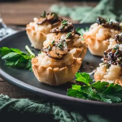 Recipe 'Parmesan Risotto and Mushroom Ragù Phyllo Cup Bites'