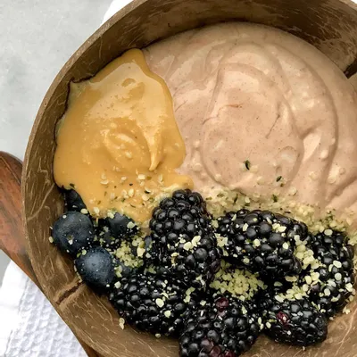 Recipe 'Chocolate Peanut Butter Yogurt Bowl'