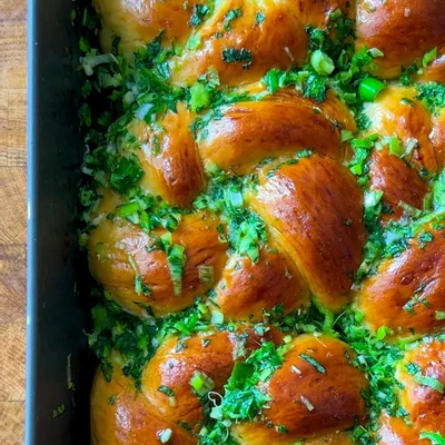 Recipe 'Green Garlic Knots'