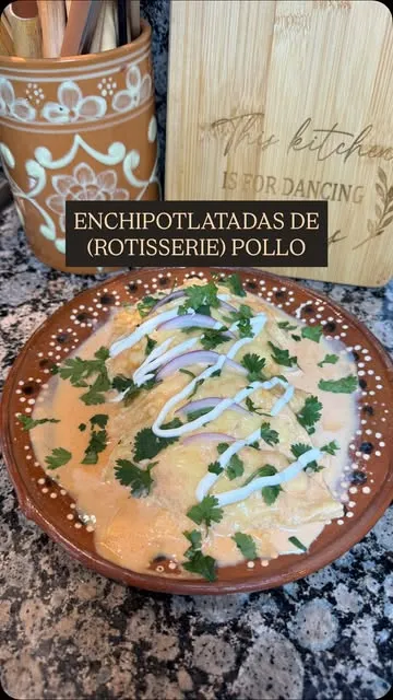 ROTISSERIE CHICKEN SERIES: ENCHIPOTLATADAS DE POLLO
