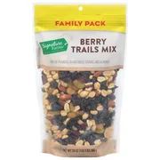Signature Farms Berry Trails Mix, Family Pack