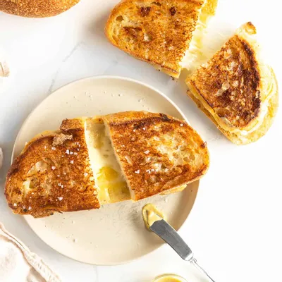 Recipe 'Sourdough Grilled Cheese Sandwich'