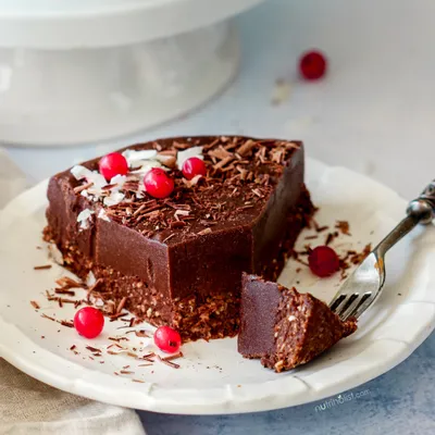 Recipe 'Raw Chocolate Fudge Cake (V,GF)'