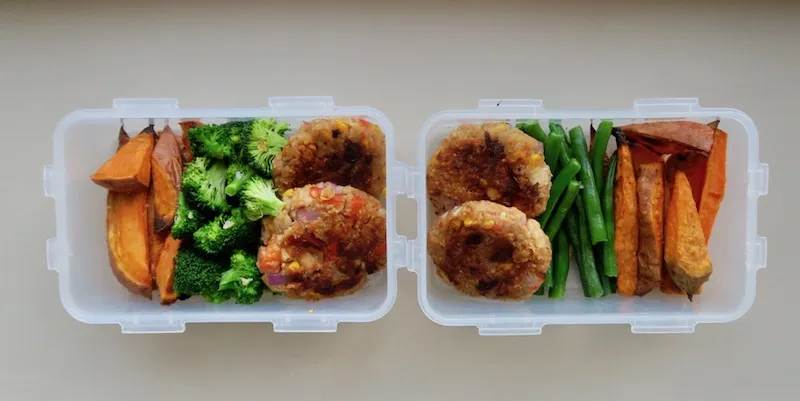 Easy Freezer-Friendly White Bean Veggie Burgers