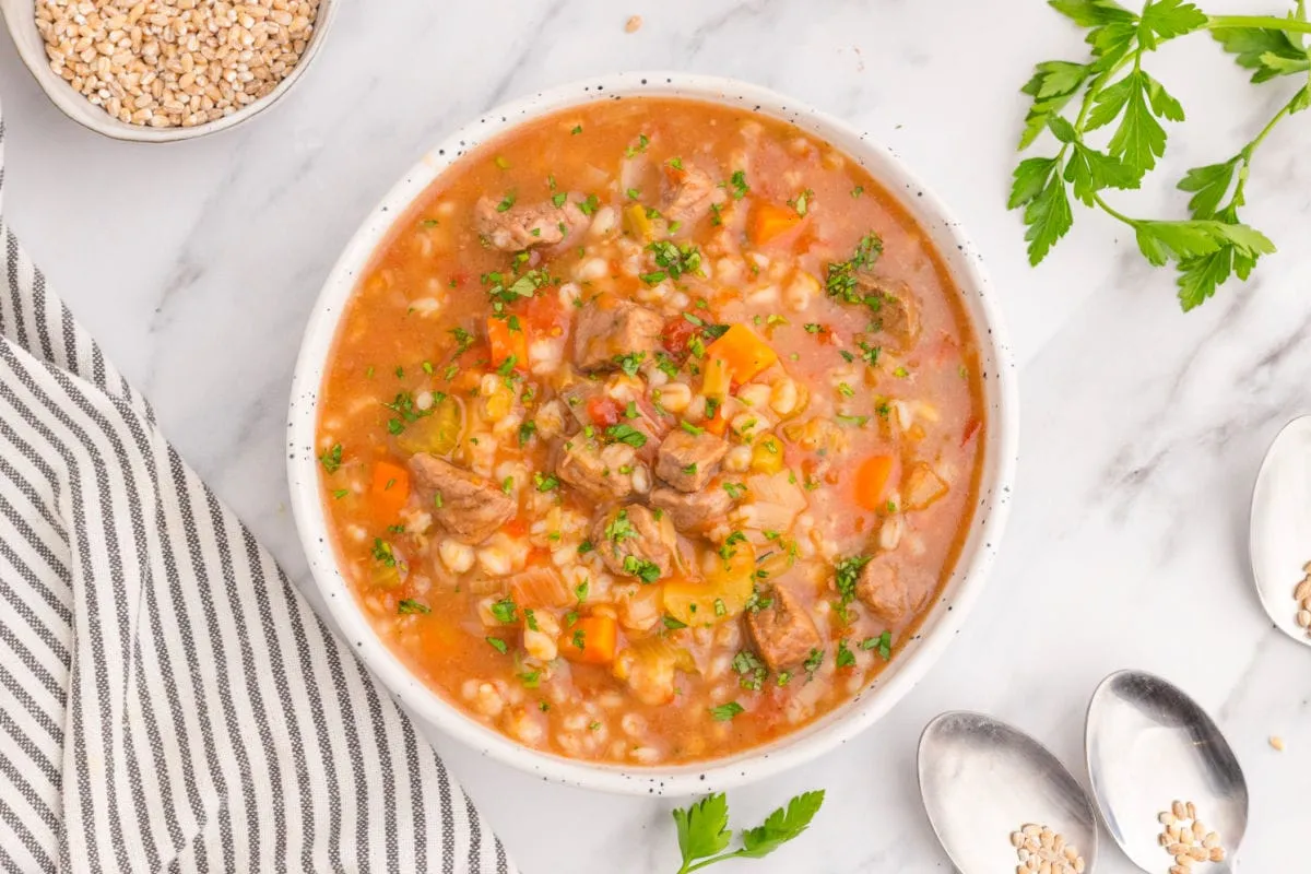 Slow Cooker Beef and Barley Soup