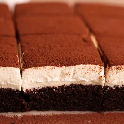 Recipe 'EASY TIRAMISU CHOCOLATE CAKE'