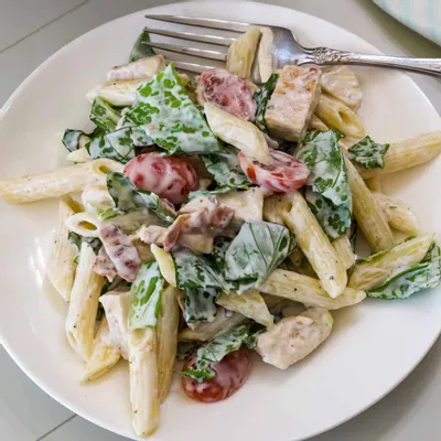 Recipe 'Chicken BLT Pasta Salad Recipe'