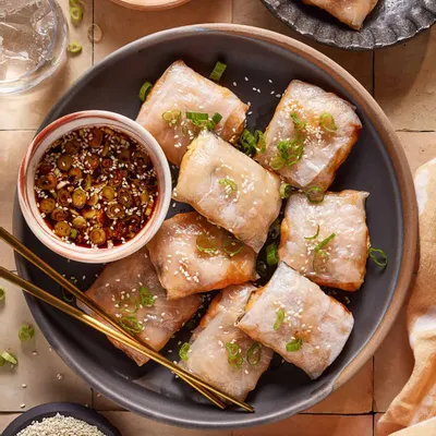 Recipe 'Air Fryer Salmon Rice Paper Wraps'