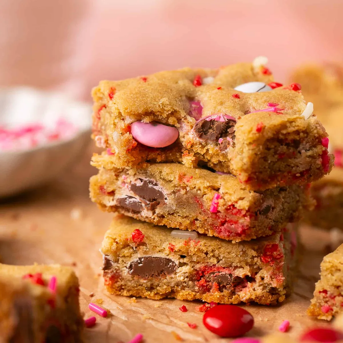 M&amp;M Cookie Bars