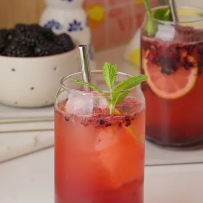 Recipe 'Blackberry Sparkling Lemonade'
