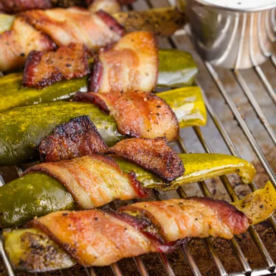 Recipe 'Bacon Wrapped Pickle Spears'