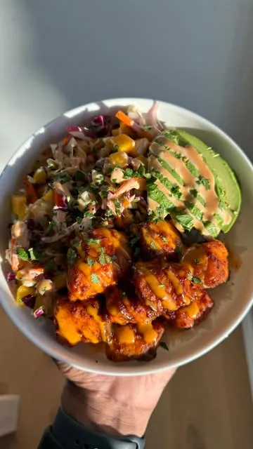 Salmon Mango Salsa Bowl