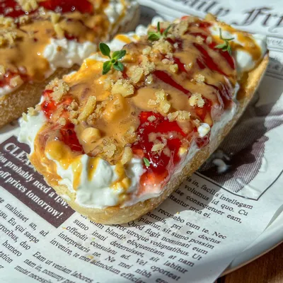 Recipe 'Peanut Butter Jelly Cottage Cheese Toast'