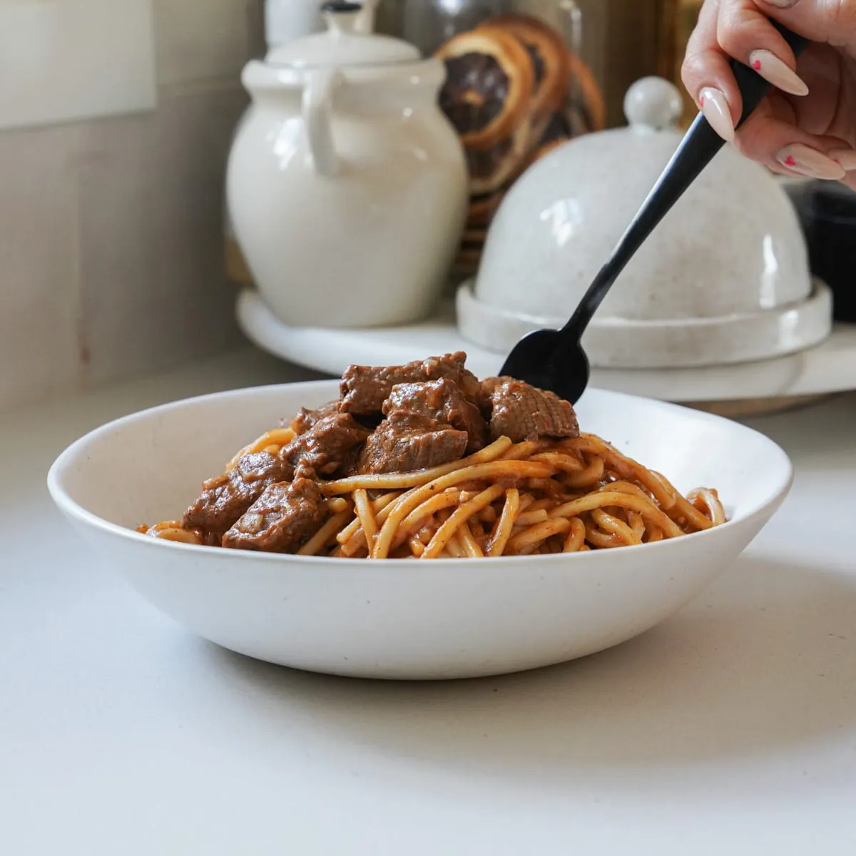 Easy Beef Stew in Tomato Sauce (Moshari Kokkinisto)