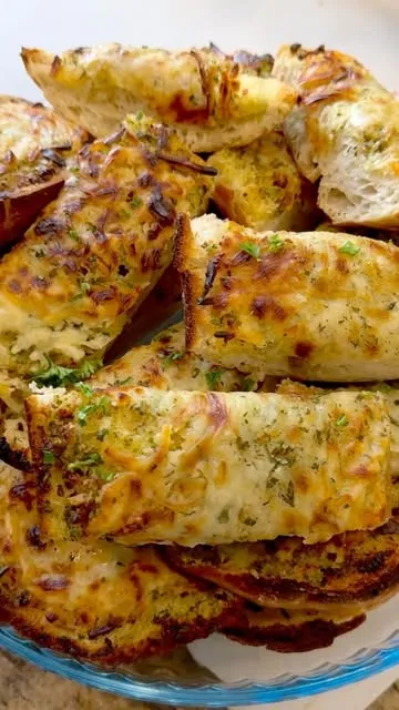 Sourdough Cheese Garlic Bread