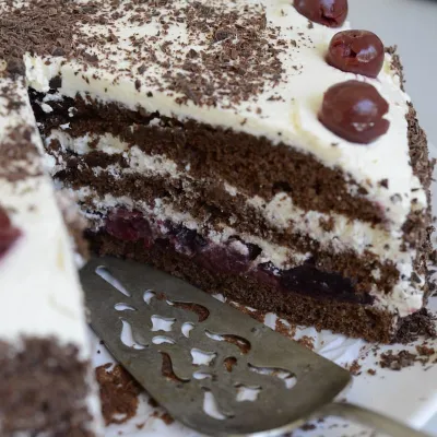 Recipe 'Authentic Black Forest Cake | Schwarzwälder Kirschtorte'