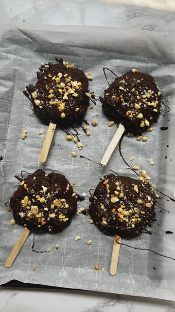 CHUNKY MONKEY YOGURT POPS