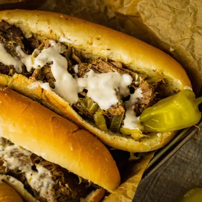 Recipe 'Slow Cooker Hot Beef Sandwiches'