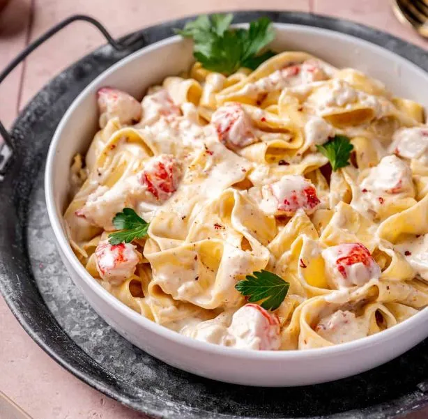 Lobster Pappardelle Pasta with Champagne Cream Sauce