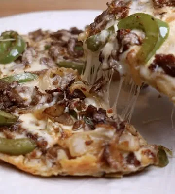Recipe 'Philly Cheesesteak Pizza'